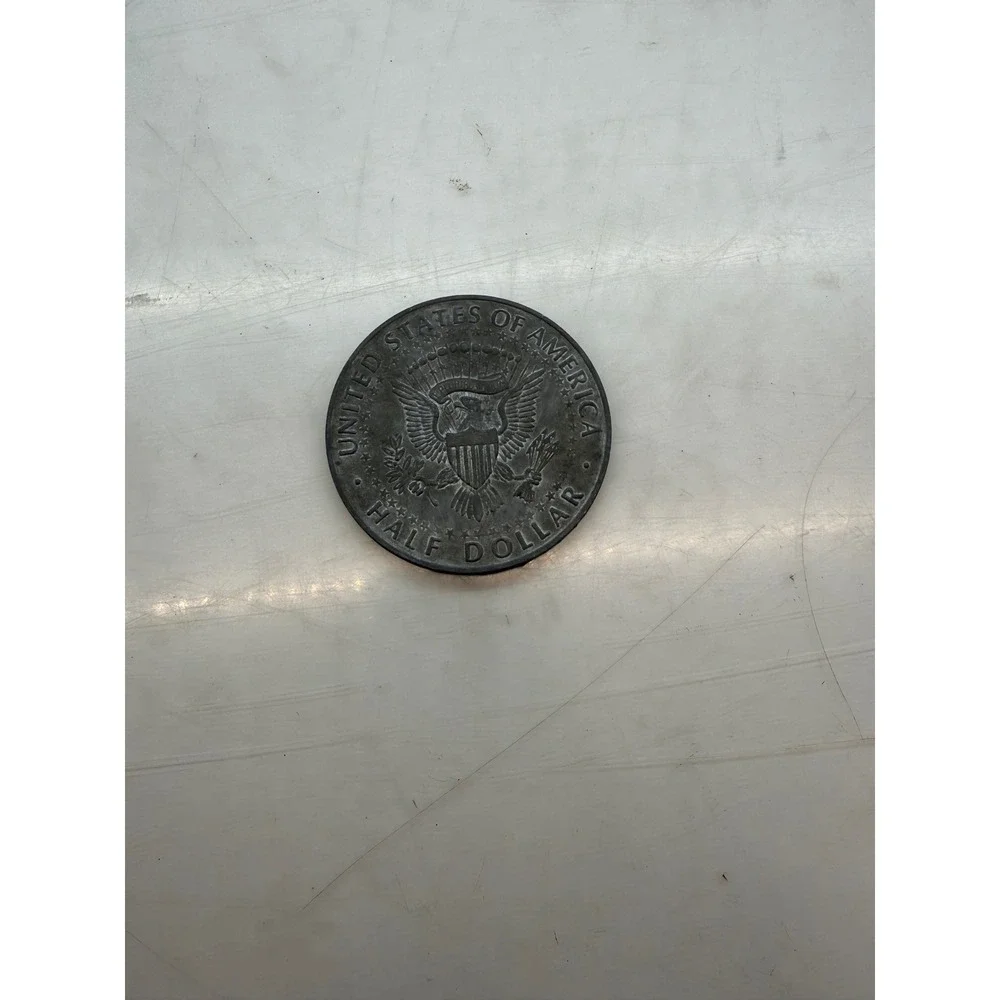 Vintage 1964 Kennedy Half Dollar Oversized 3 Inch Novelty Replica Coin Token - Picture 2 of 3
